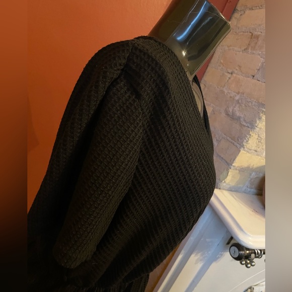 Women’s Shein Plus Size Romper ( 1X ) - Picture 4 of 5